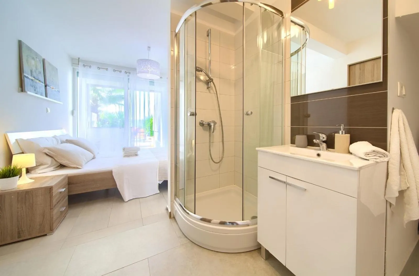 Apartment Sasso Bianco With The Private Pool Njivice