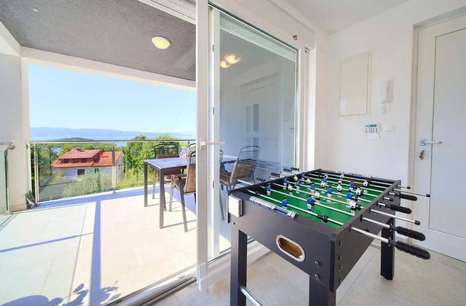 Apartment Sasso Bianco With The Private Pool Njivice